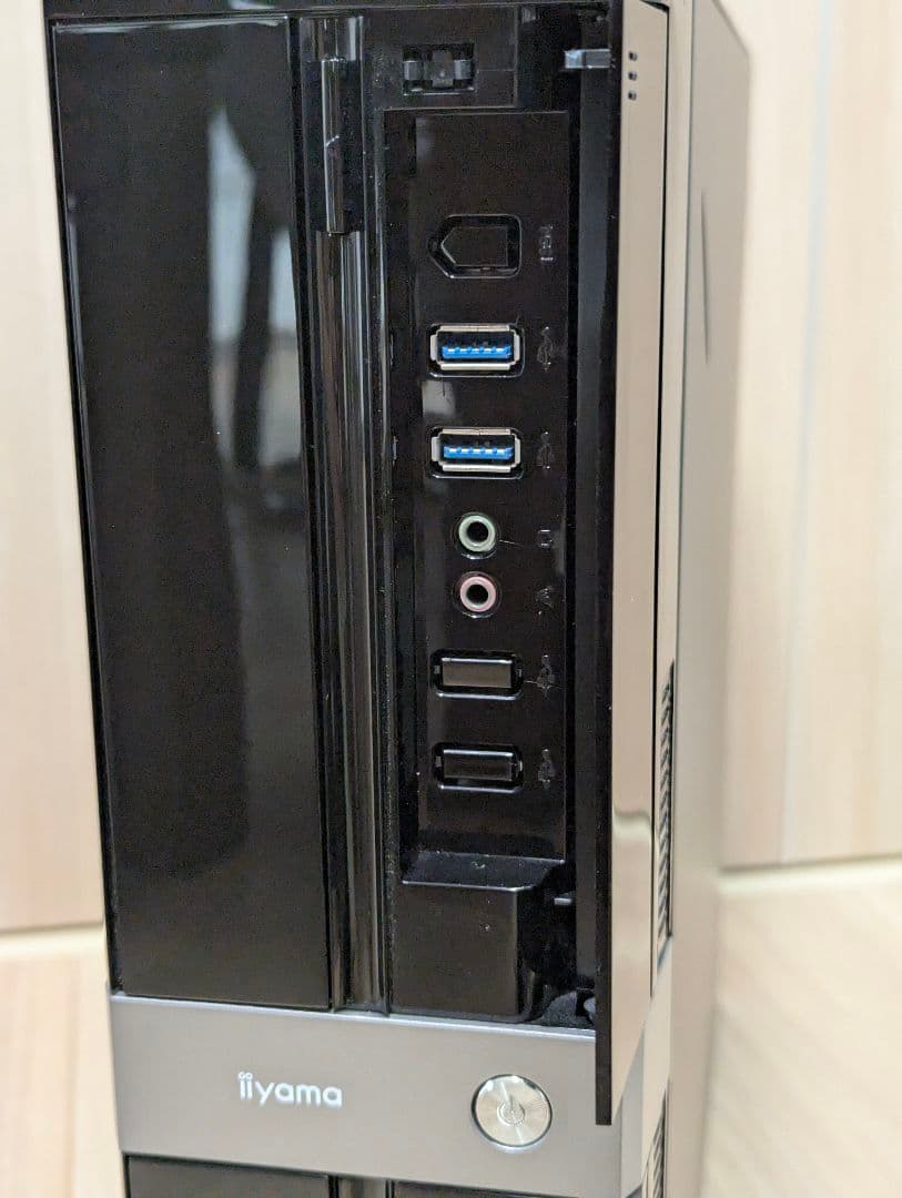 iiyama デスクトップPC i7-9700 Windows11