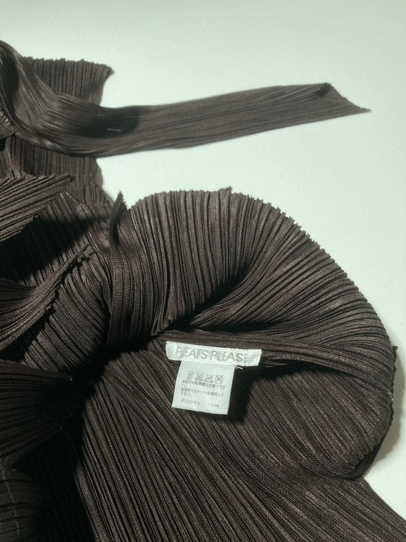 【更にお値下げ】プリーツプリーズ ボタン付ベスト ジレ ダークブラウン