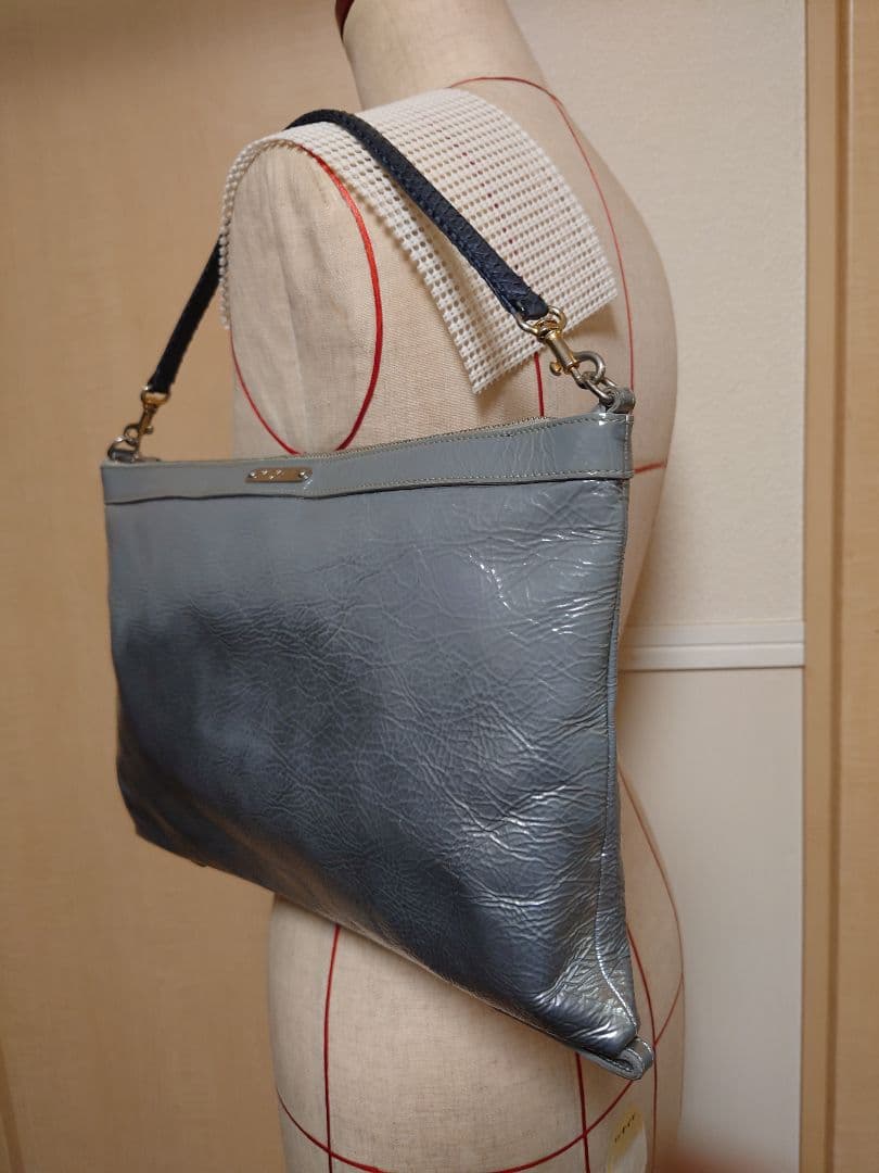 SAINTLAURENTサンローランハンドバッグ　クラッチバッグ