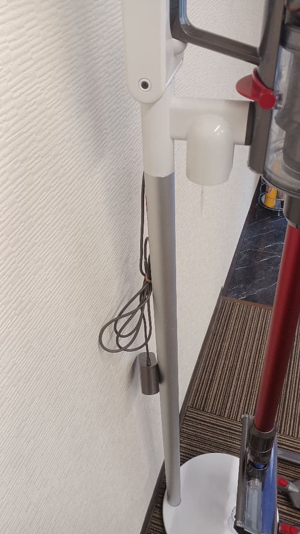 DysonSV14本体・ スタンド・新品フィルター付き