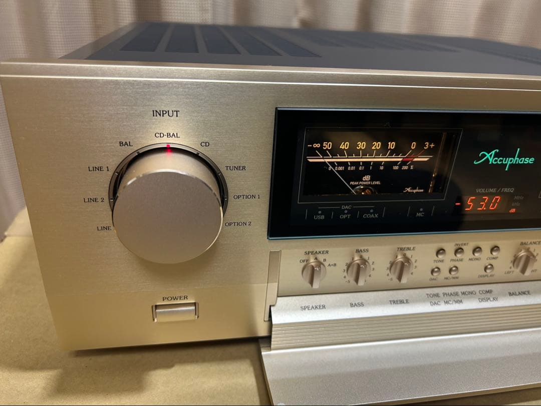 Accuphase E-380 アキュフェーズ