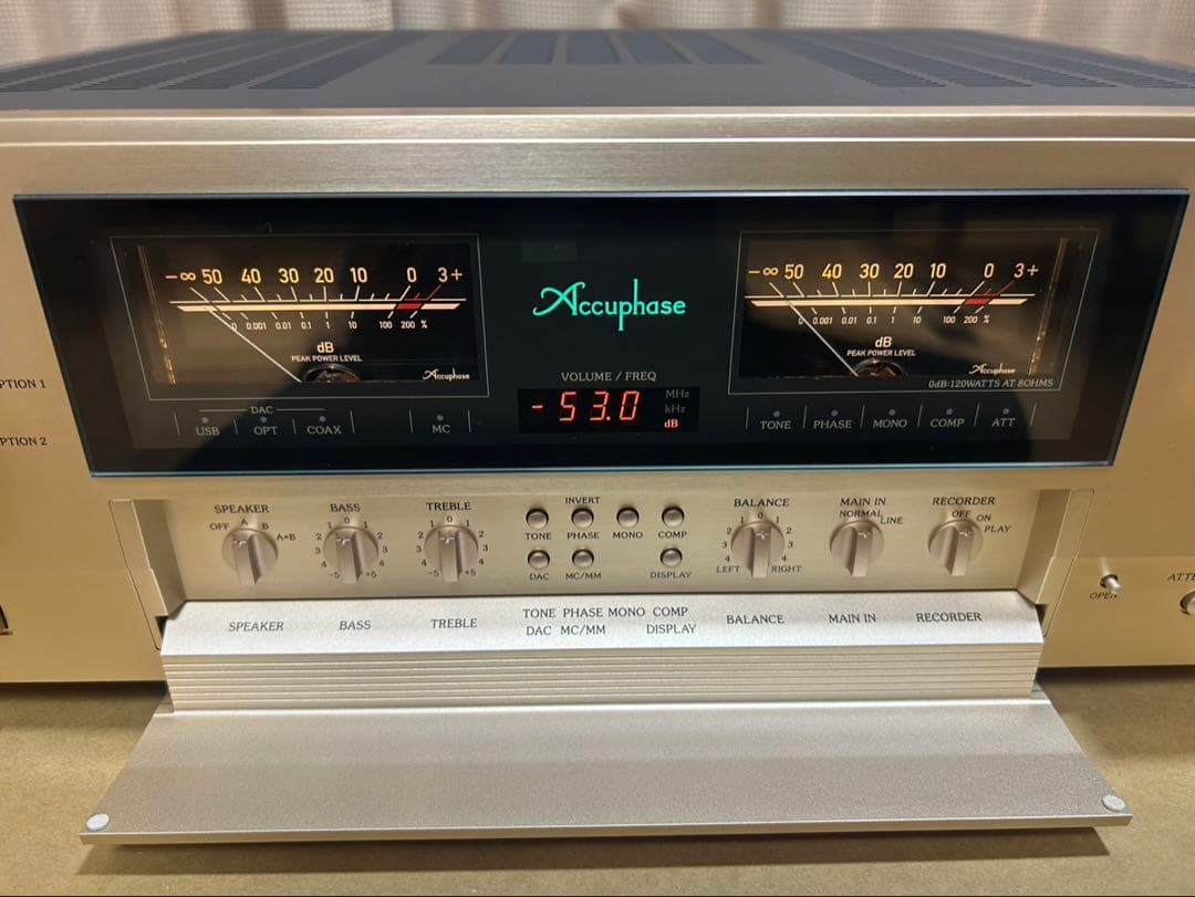 Accuphase E-380 アキュフェーズ