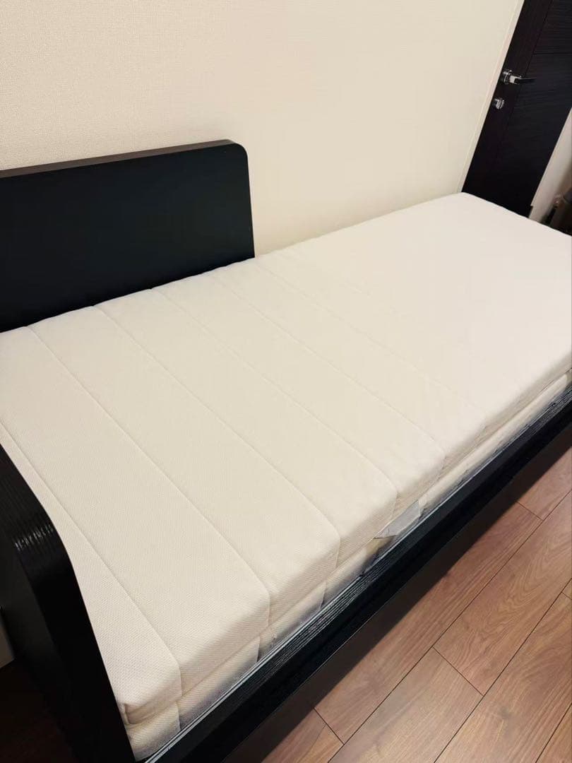 IKEA FLEKKE フレッケデイベッドとマットレス