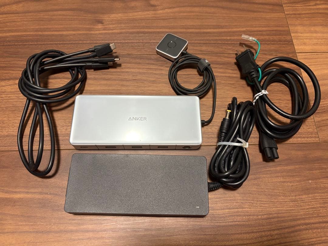 分配器・切替器 Anker 554 KVM Switch Dual 4K,For Dual
