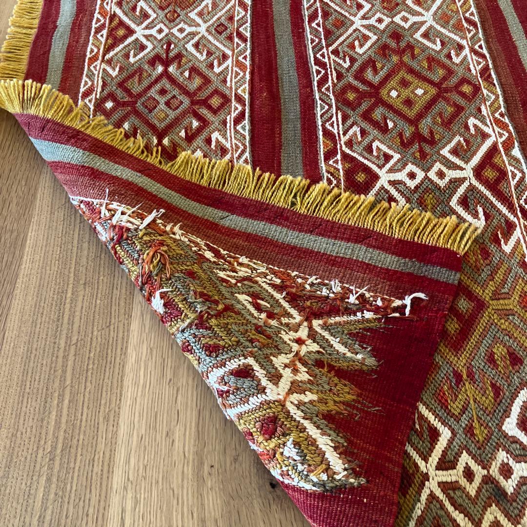 お値下げ！とても細かい見事な手仕事、トルコオールドキリムジジム