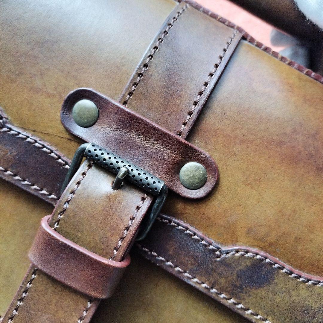 本革ショルダーバッグ ヴィンテージ