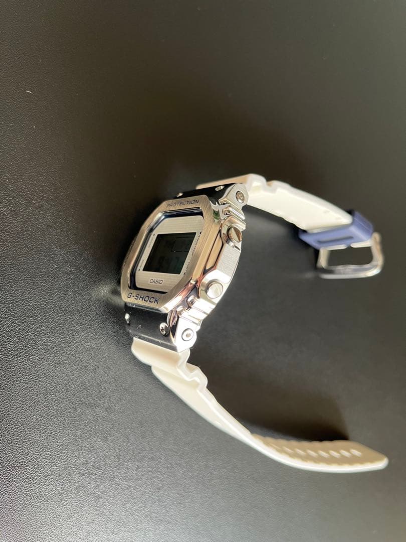 ま*ー様 【生産終了品】G-SHOCK GM-5600LC-7JF