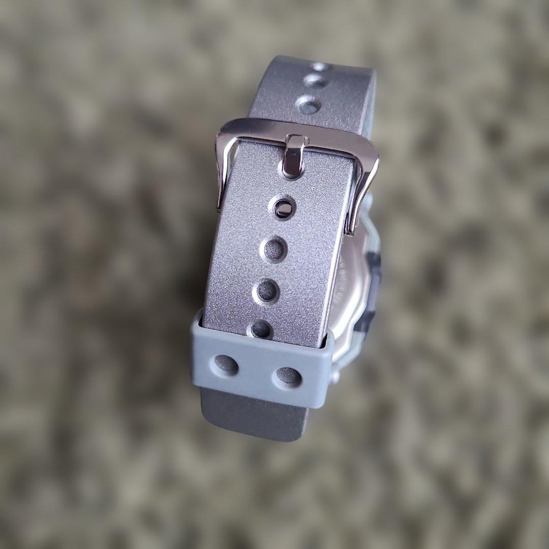 【美品】G-SHOCK G-8000B-2V シルバー