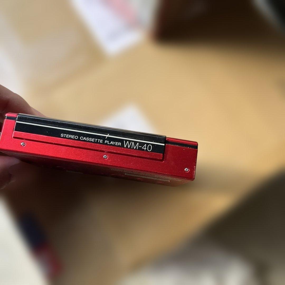 SONY WM-40カセットプレーヤー 赤
