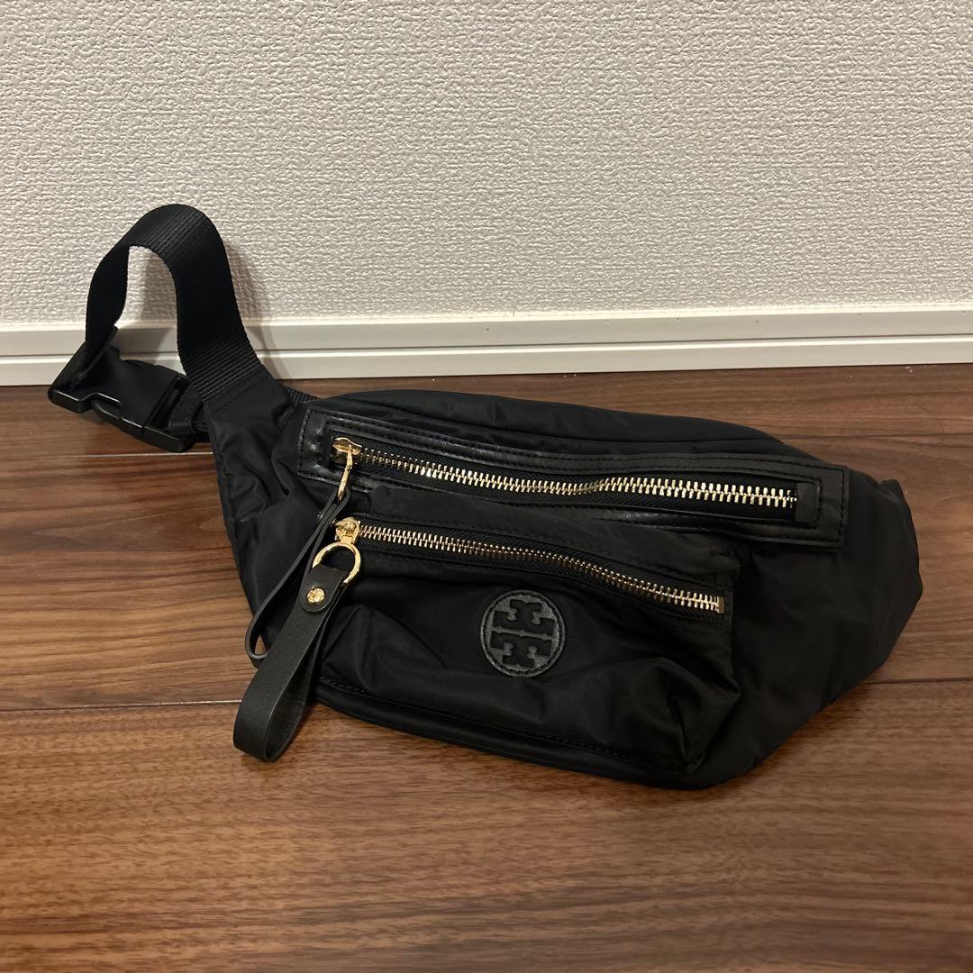 Tory Burch ブラック ボディバッグ