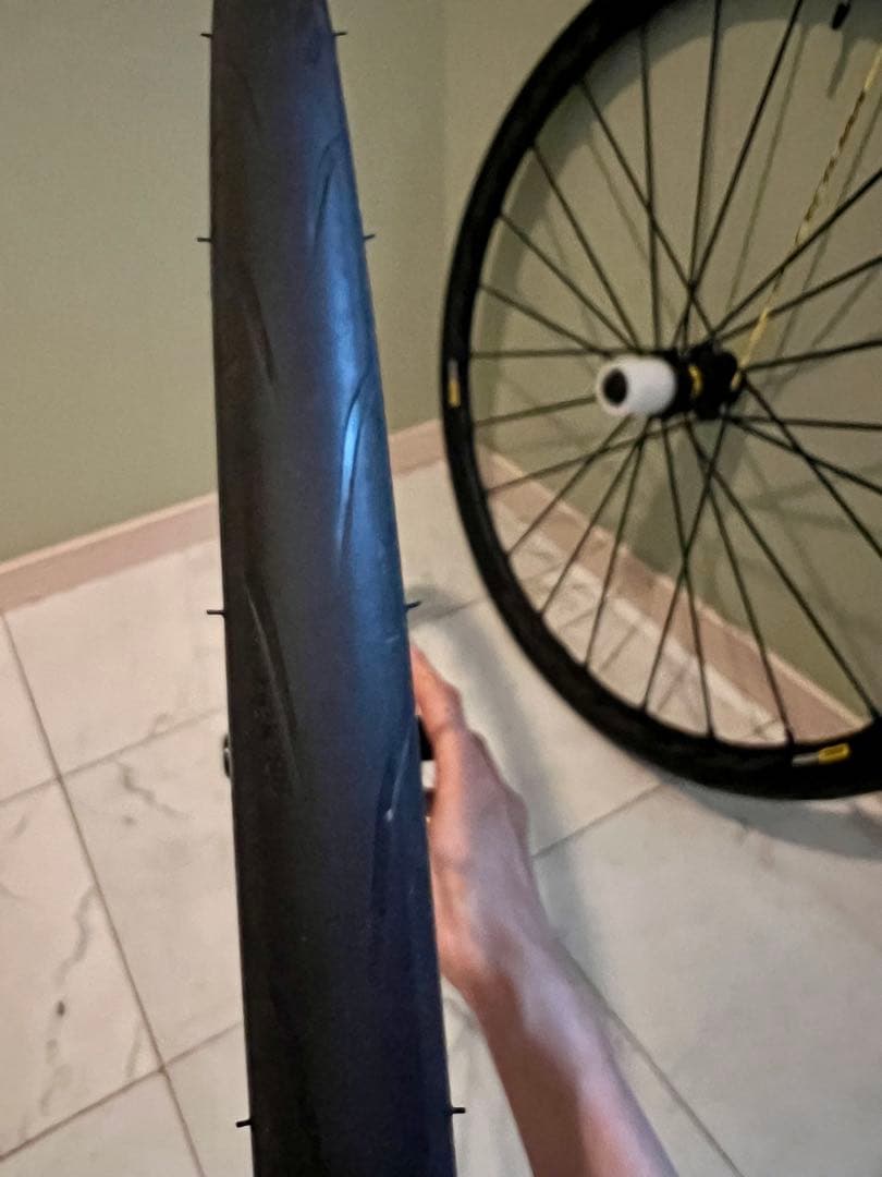 MAVIC キシリウム pro UST DISK チューブレスレディ 前後セット