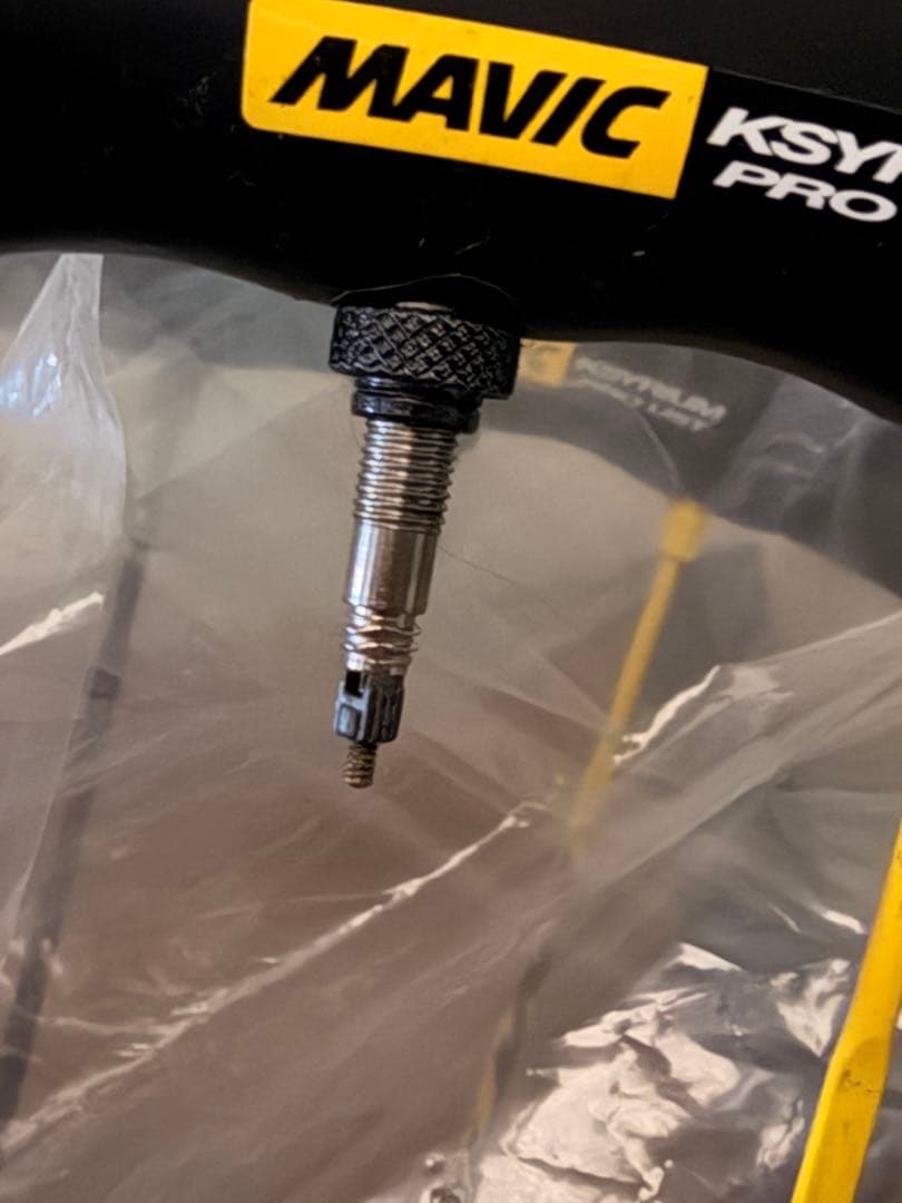 MAVIC キシリウム pro UST DISK チューブレスレディ 前後セット