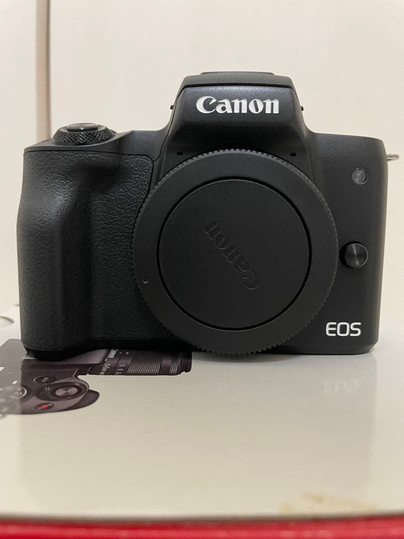 【美品】Canon EOS Kiss M ミラーレスカメラ 付属品多数