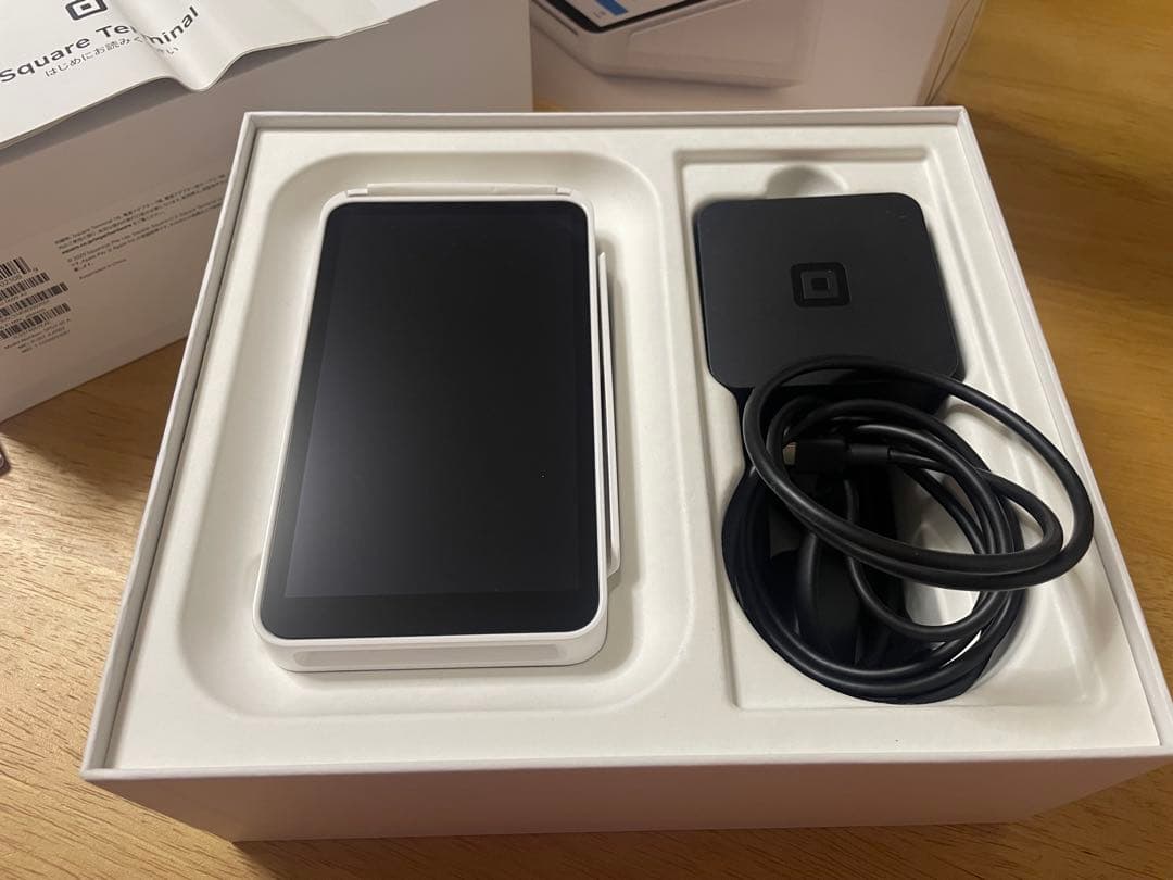 Square Terminal ホワイト