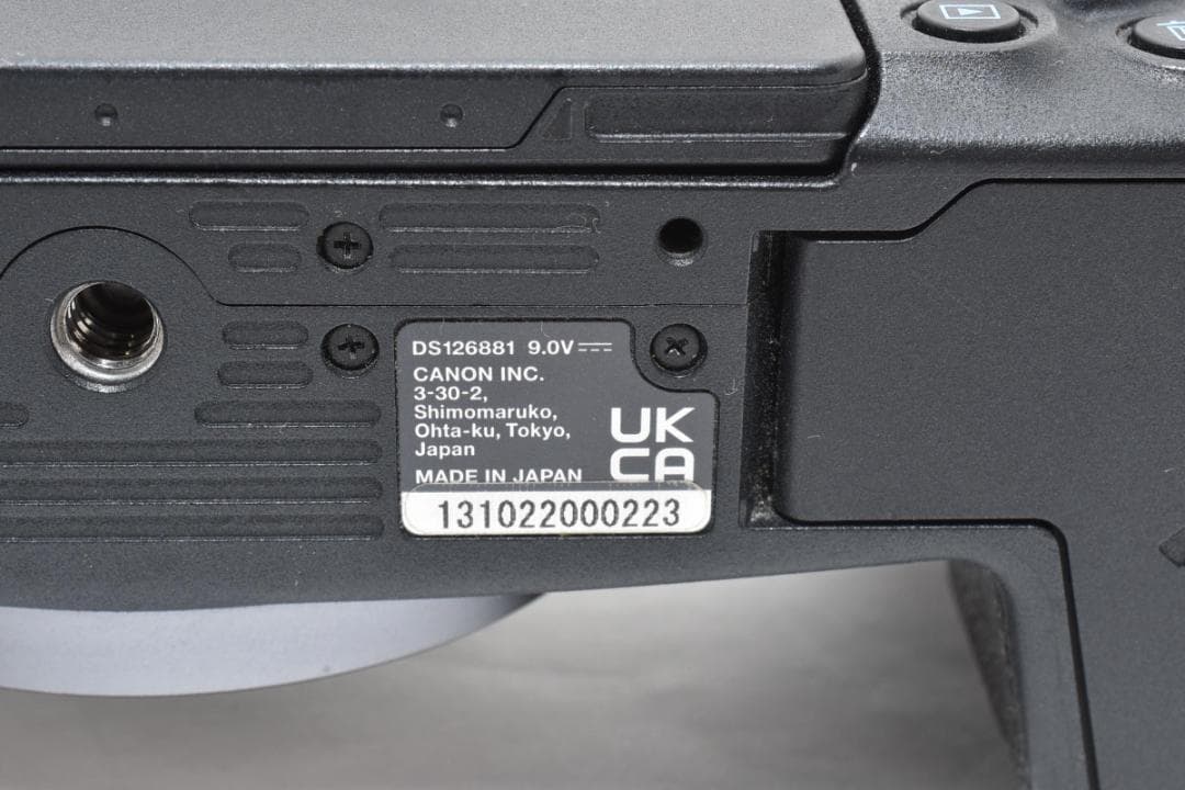 キャノン　Canon EOS R8 ボディ