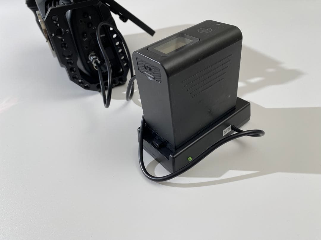 可動モニターBMPCC4K+レンズ+500GB+バッテリー+ゲージ