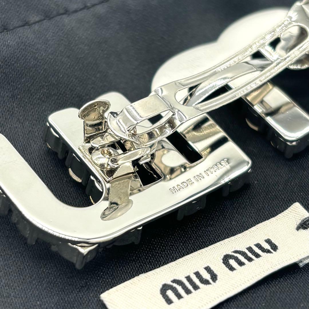 miumiu ミュウミュウ 23SS ロゴ クリスタル バレッタ ヘアクリップ