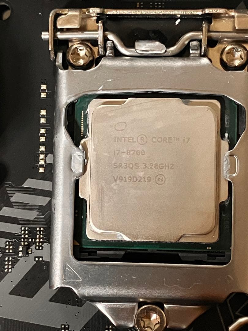 STRIX H370-F GAMING マザーボード　i7-8700付属