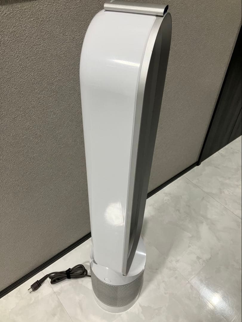 ダイソン 空気清浄機能付 タワーファン TP03WS
