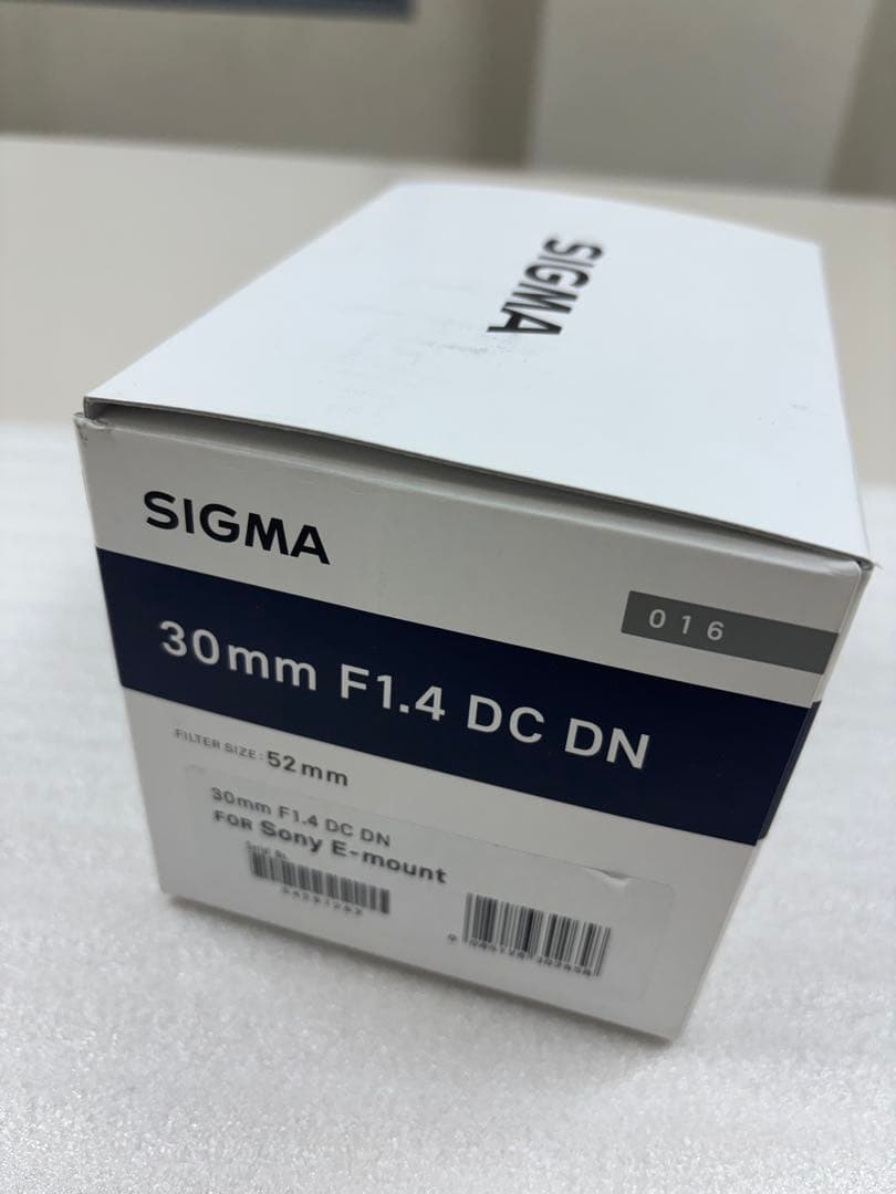 SIGMA 30mm F1.4 DC DN レンズ　SONY Eマウント