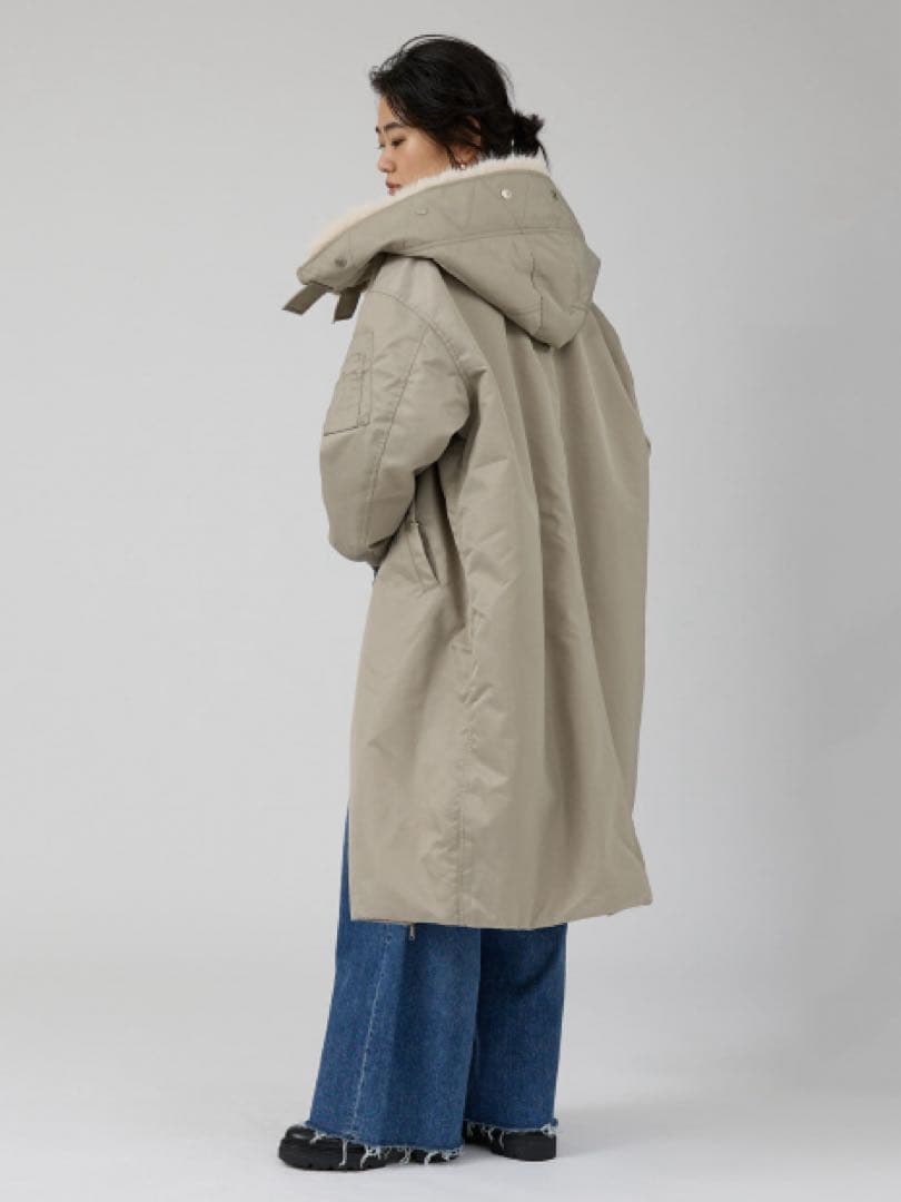 新品タグ付きアッパーハイツTHE U-2 LONG HOODIE アウターMA1