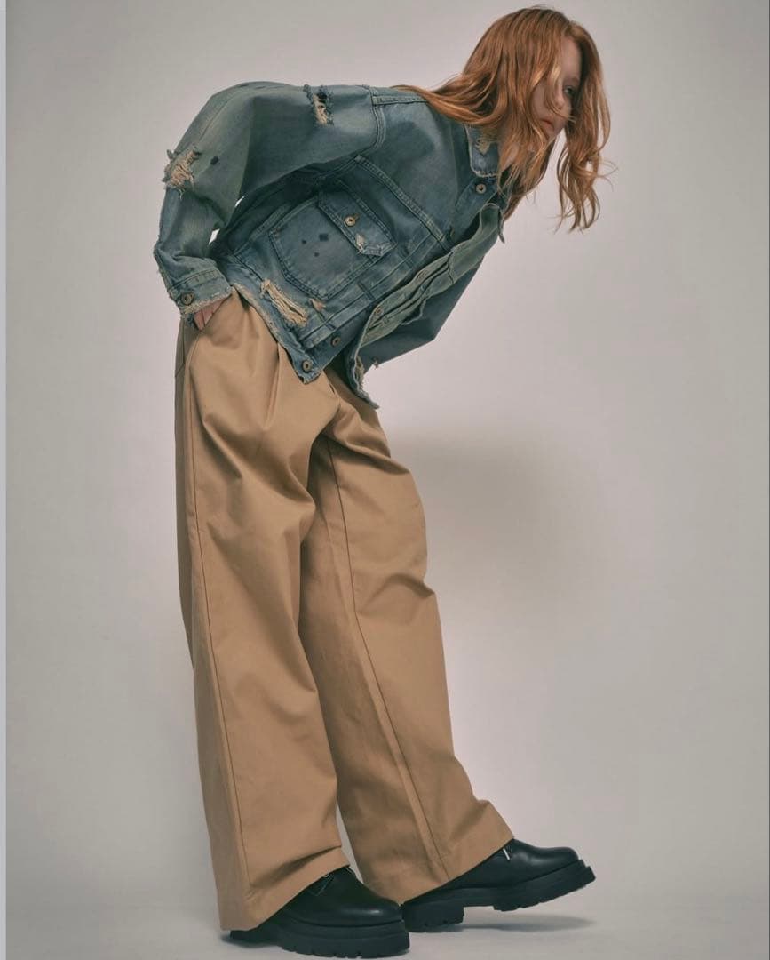 パンツ simply complicated LOOSE FIT CHINO BEIGE