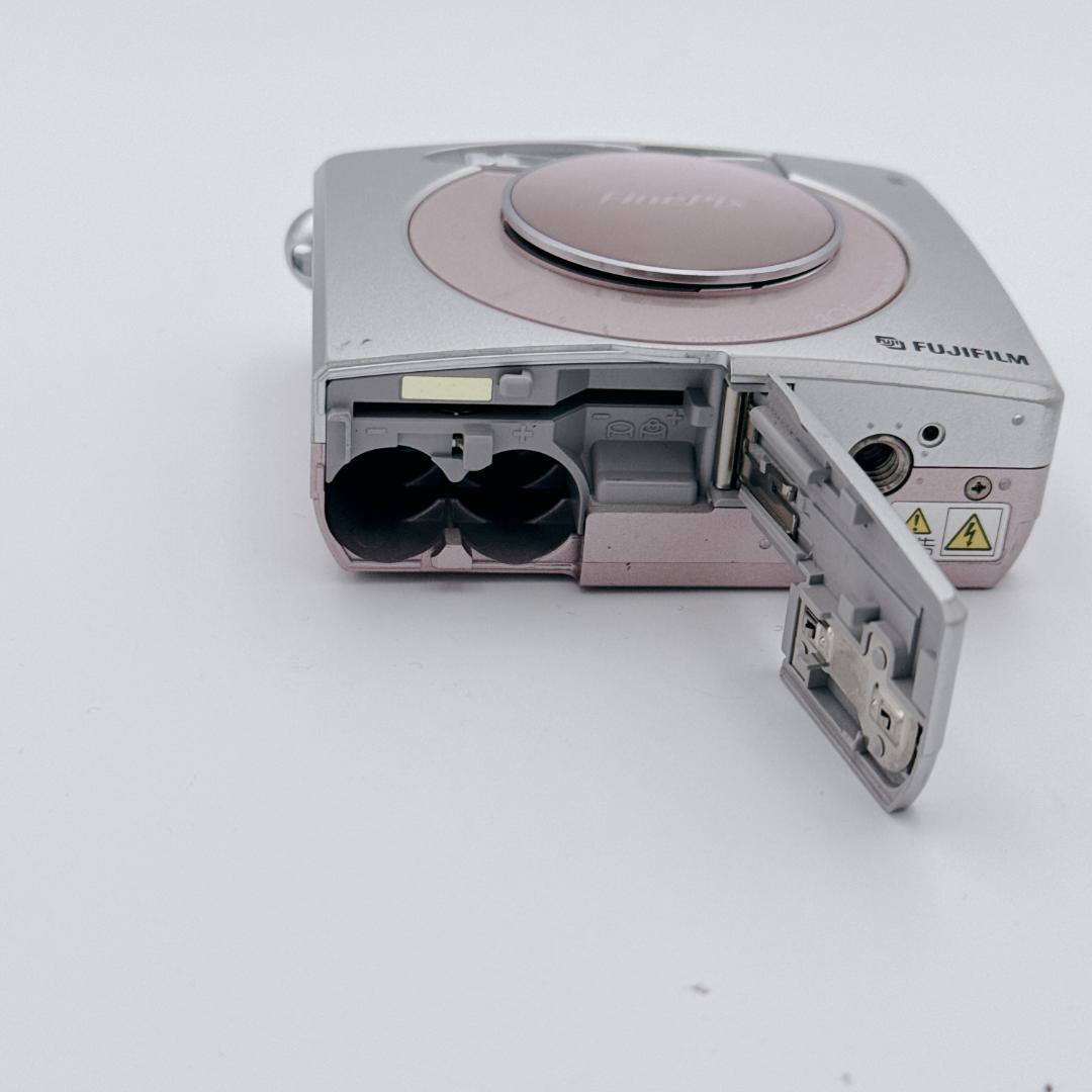希少モデル✨FUJIFILM FinePix30i デジタルカメラ ピンク