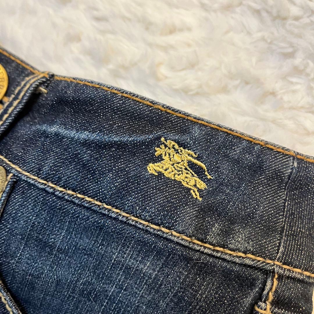 美品 Y2K バーバリーブルーレーベル デニムミニスカート ホースロゴ 金ボタン