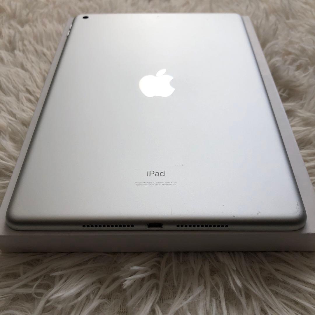 【11/15販売終了】iPad 第8世代 128GB Wi-Fi 【すぐ発送】