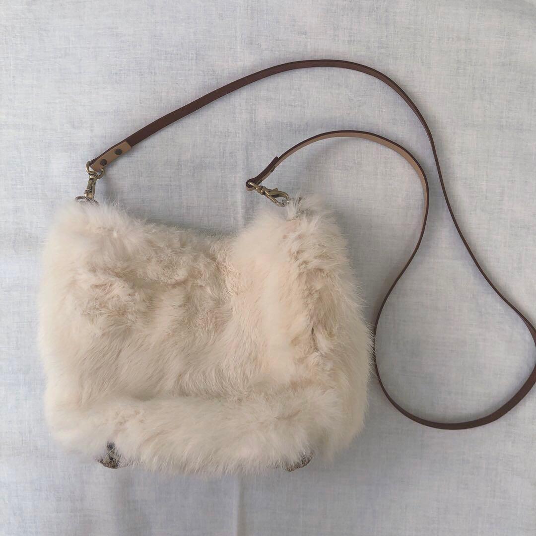 Crafty ラビットファー付き竹かごポシェット