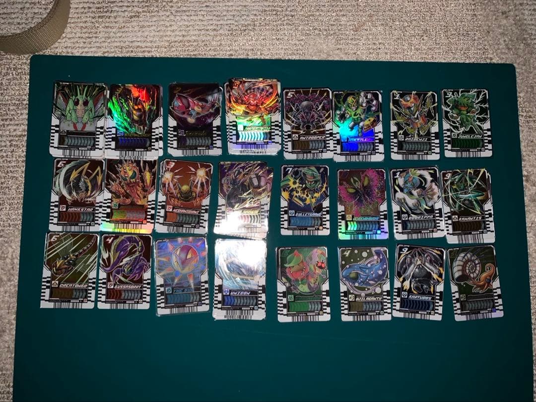 画面ライダーガッチャード　ライドケミートレカセット　カード100枚以上