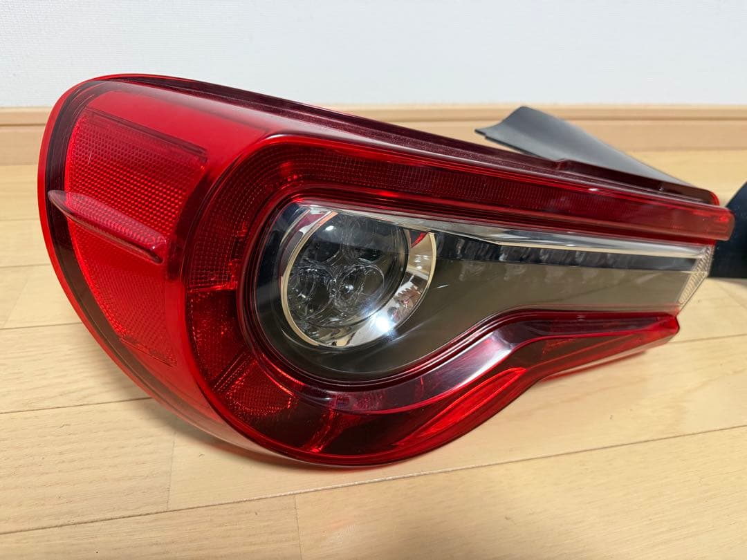 ZN6 86純正ヘッドライト 左右セット ジャンクレンズヒビ割れあり 点灯確認済