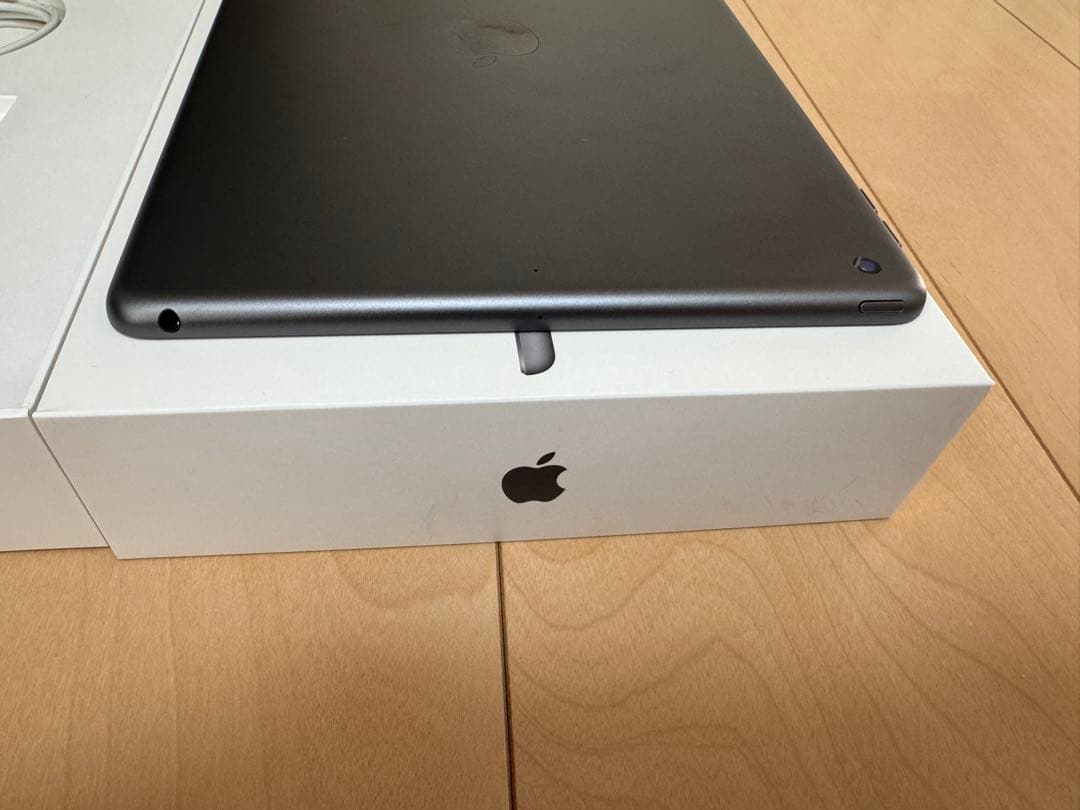 iPad第7世代　Wi-Fiモデル　32G