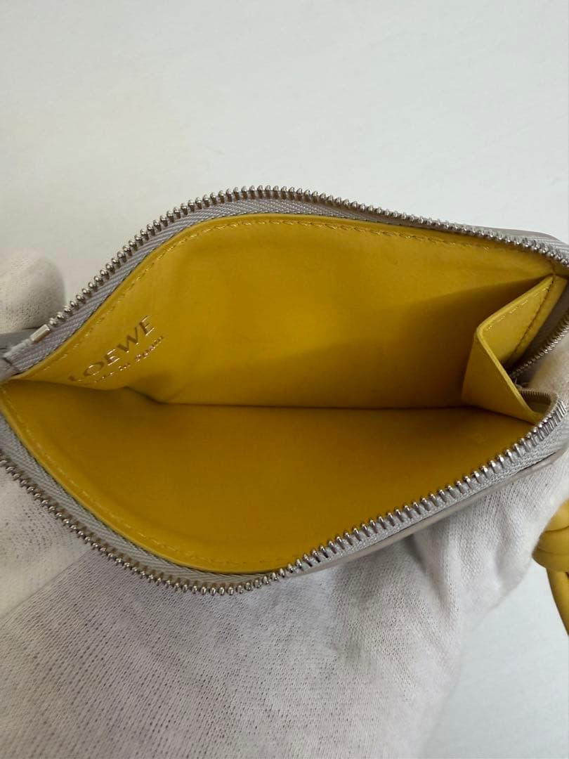 【ロエベ】ノット カードホルダー（シャイニーナパカーフ）　グレー