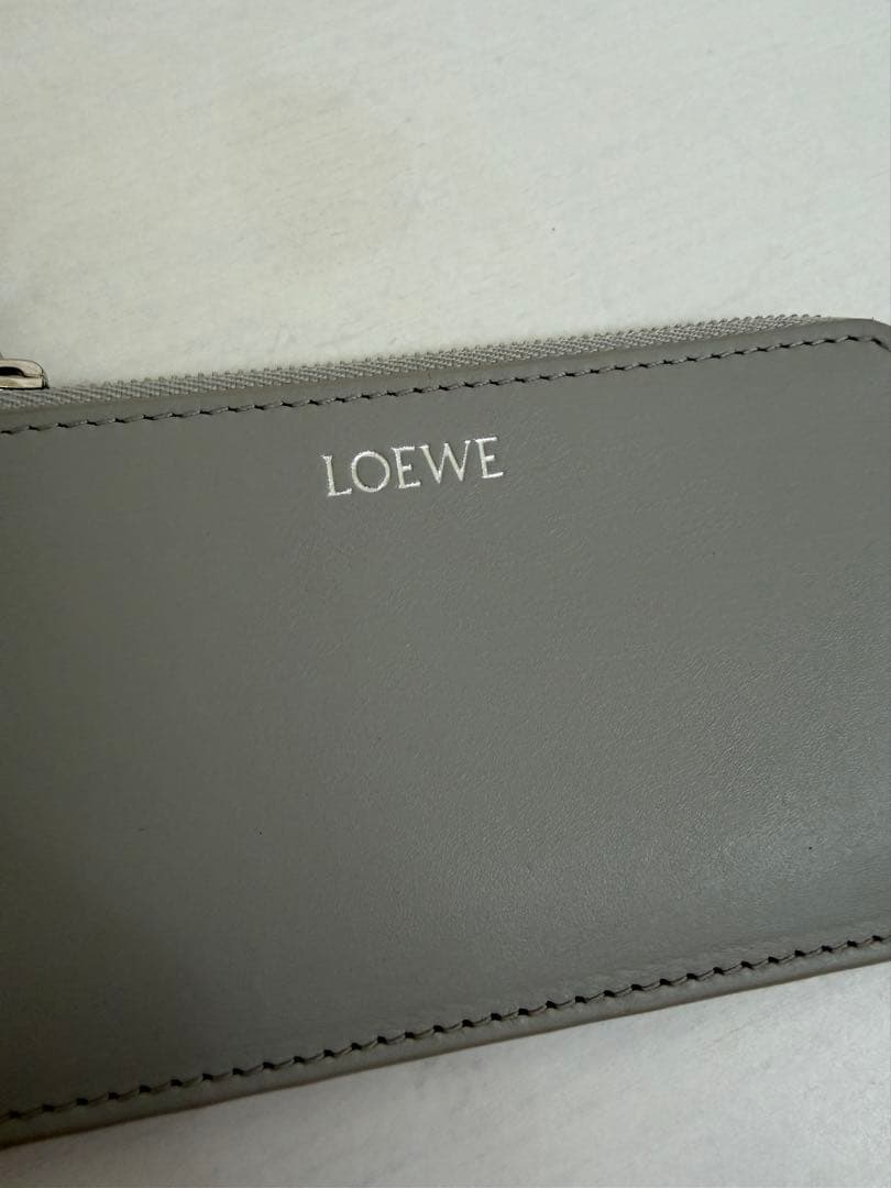 【ロエベ】ノット カードホルダー（シャイニーナパカーフ）　グレー