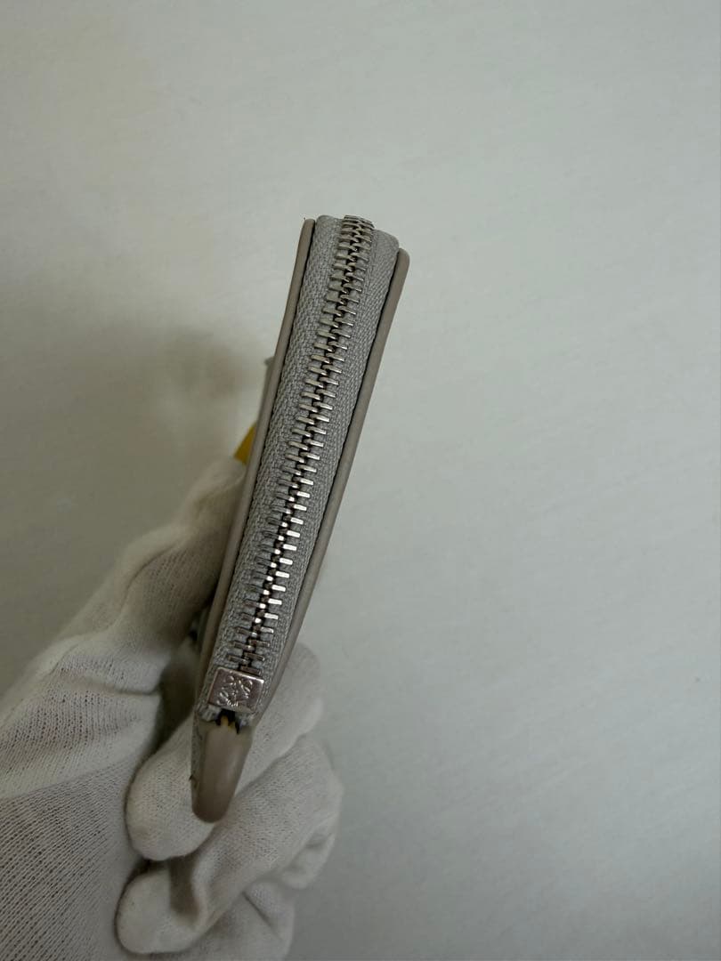 【ロエベ】ノット カードホルダー（シャイニーナパカーフ）　グレー