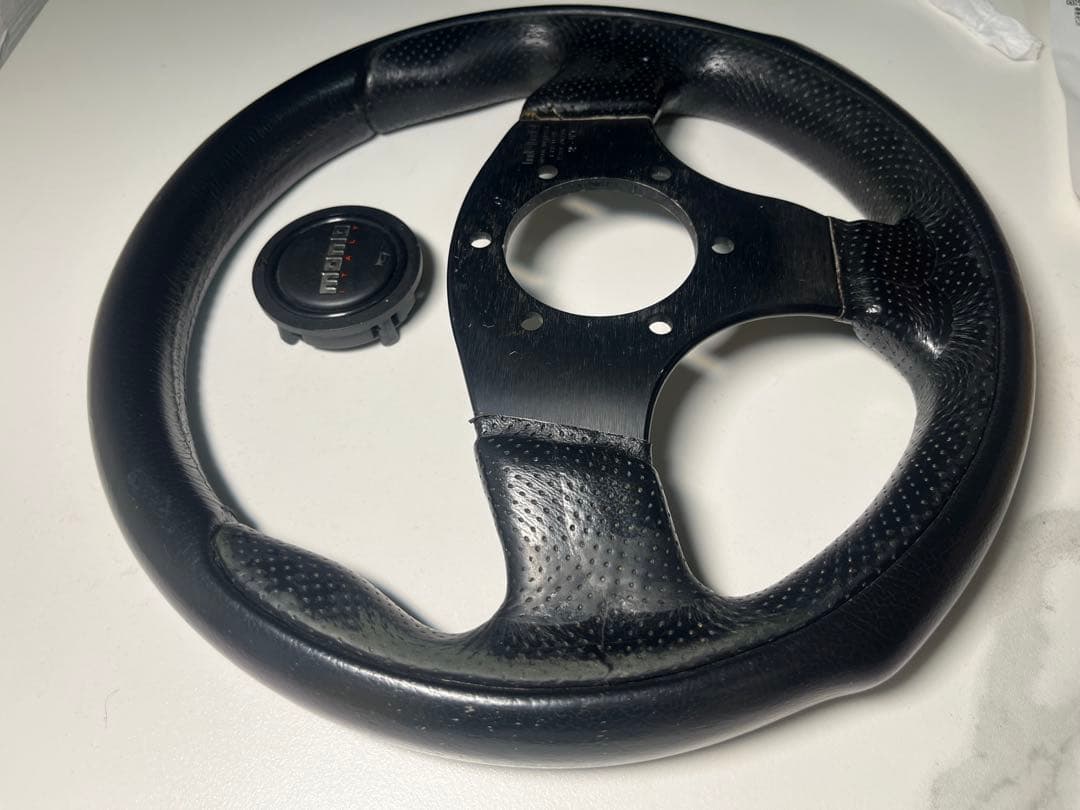 momo ステアリング 黒 レザー φ28 280mm TEAM 小径 モモステ