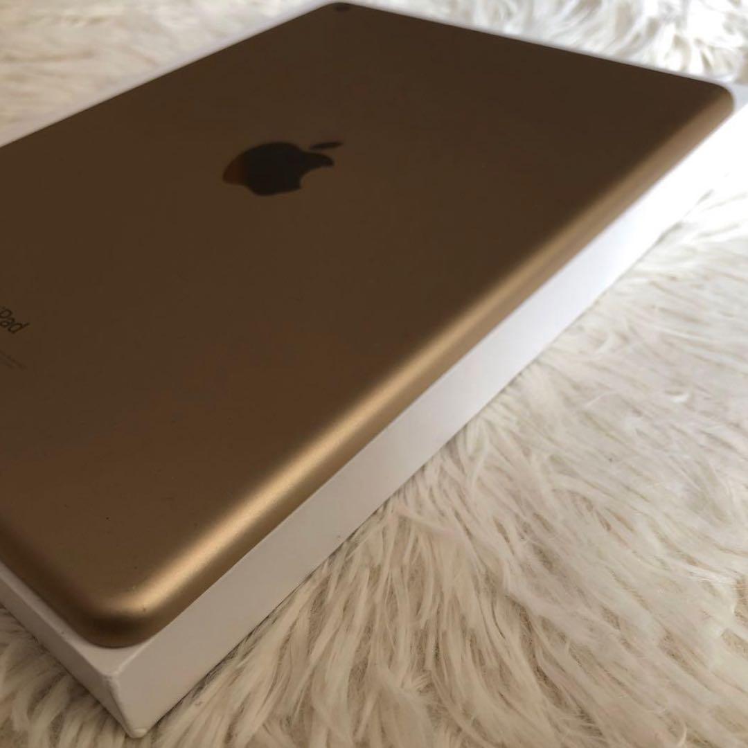 【完動品】iPad 第5世代 128GB 【すぐ発送】