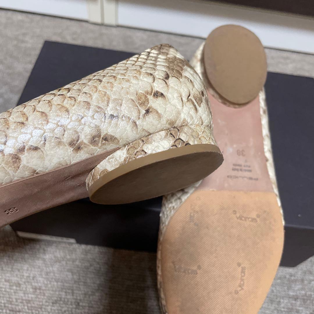 PELLICO ヘビ柄 ポインテッドトゥ フラットシューズ