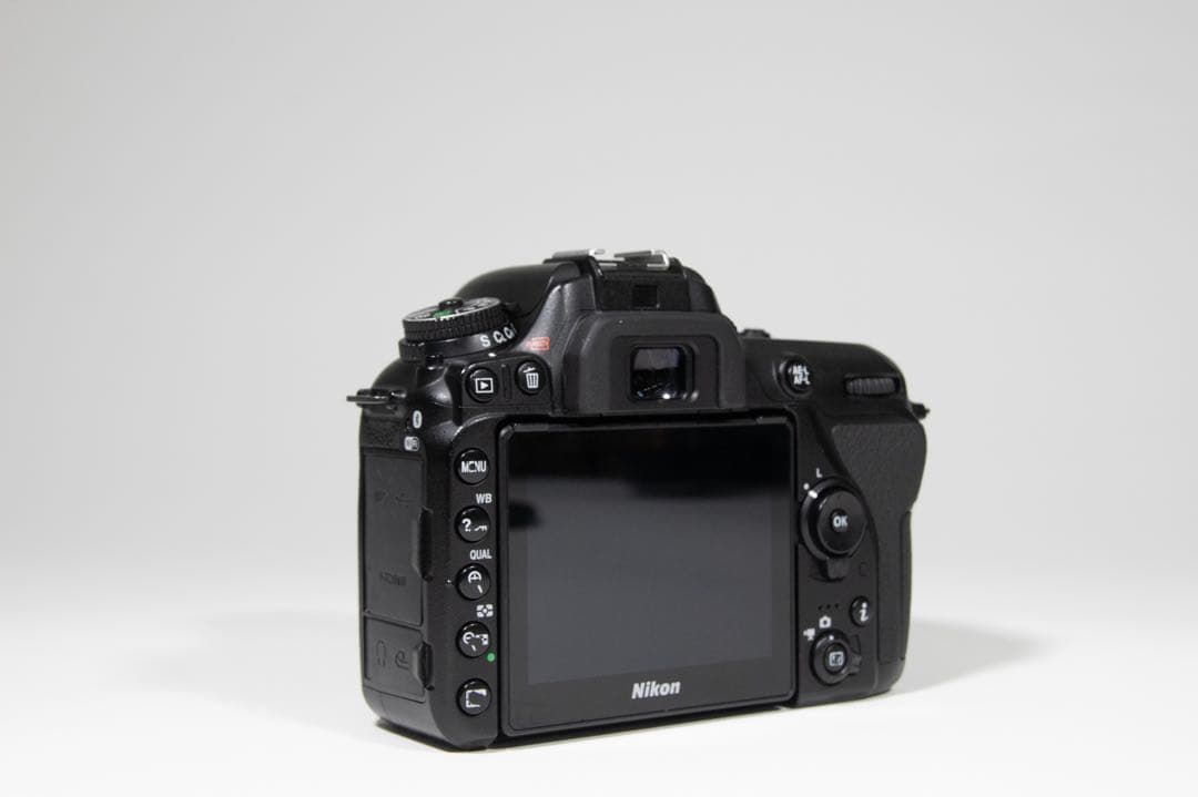 【動作確認済み】【値下げ】Nikon D7500 デジタル一眼レフカメラ