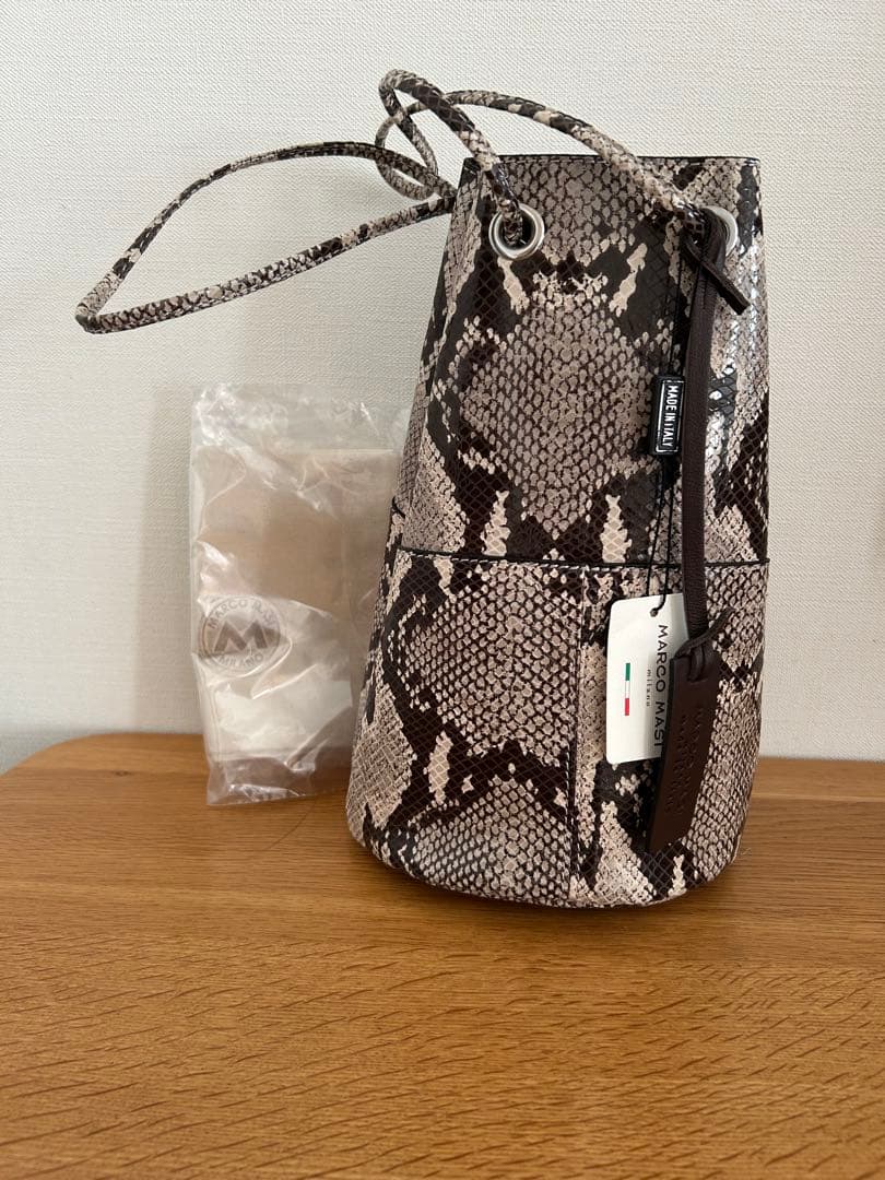 未使用 marco masi マルコマージ パイソン レザーバッグ　ハンドバッグ