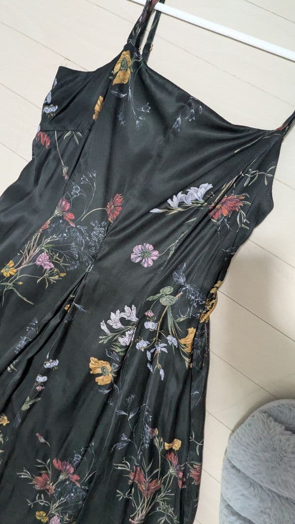 FRAY.ID ボタニカルプリントキャミソールワンピース ブラック