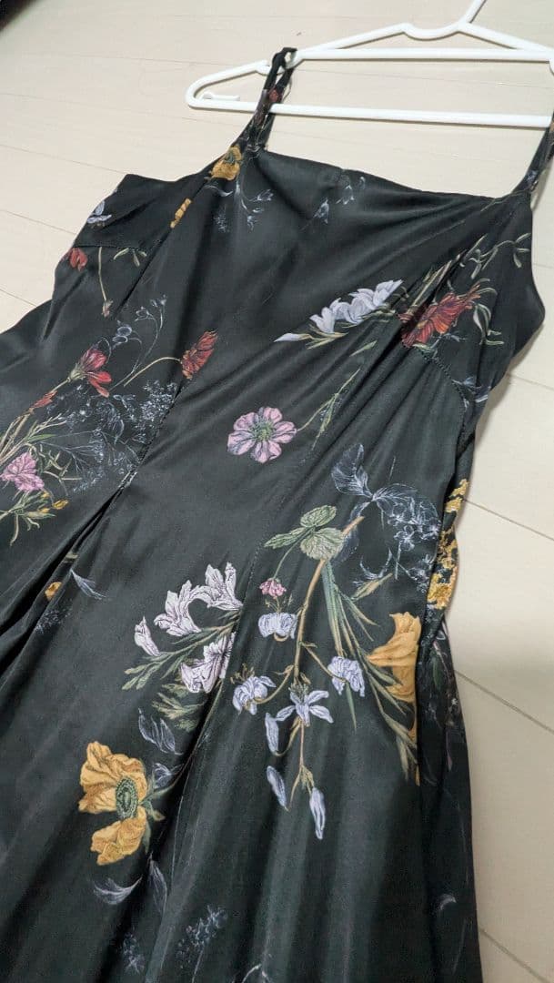 FRAY.ID ボタニカルプリントキャミソールワンピース ブラック