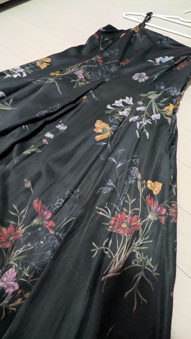 FRAY.ID ボタニカルプリントキャミソールワンピース ブラック