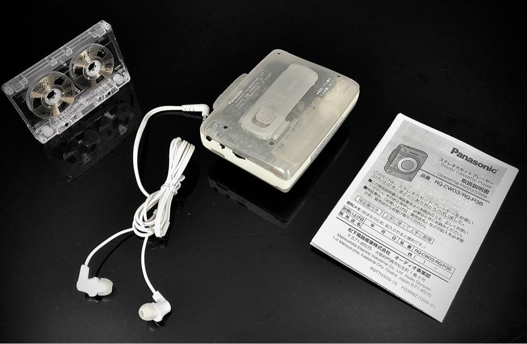 カセットプレーヤー PanasonicRQ-CW03白「 整備済み、完動超美品」