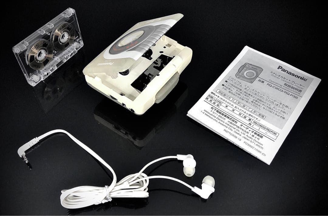 カセットプレーヤー PanasonicRQ-CW03白「 整備済み、完動超美品」