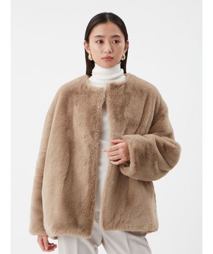 Mila Owenミラ オーウェン リバーシブルエコファージャケット　ベージュ