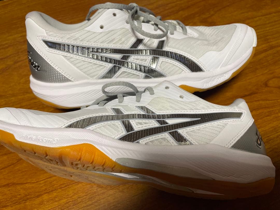 ASICS バレーボールシューズ ローテジャパンライト