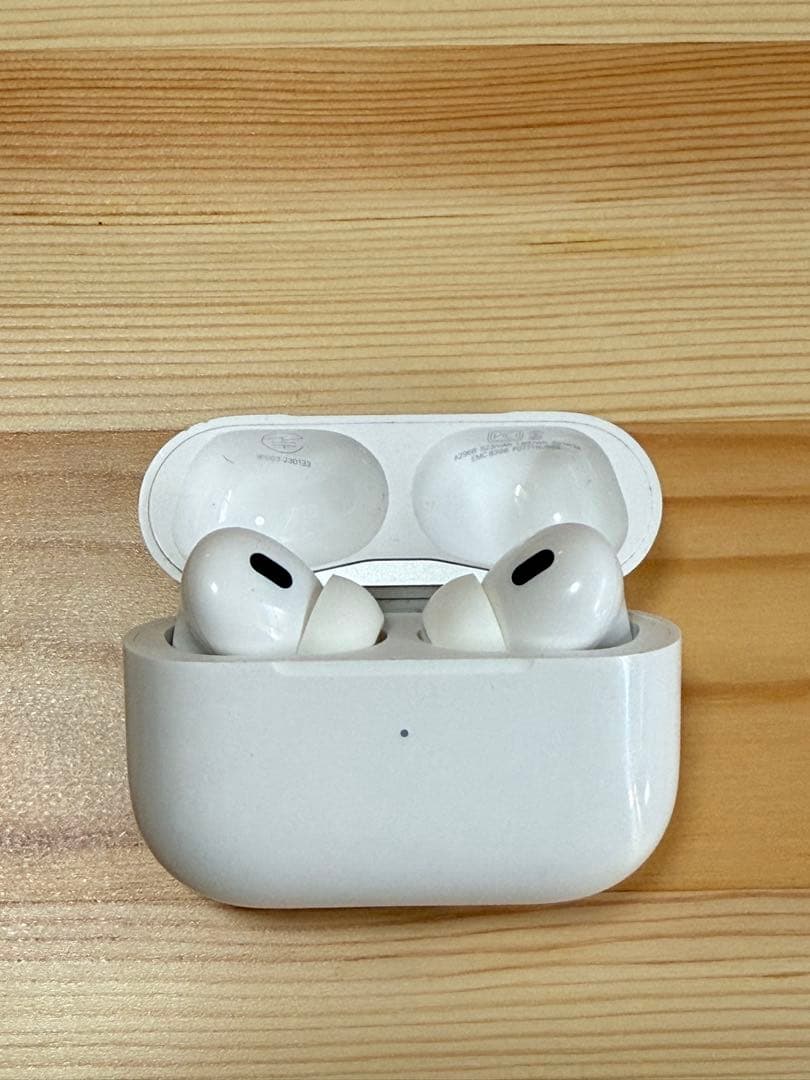 ま*つ様 【美品】Apple正規品 AirPods Pro 2（第2世代） US
