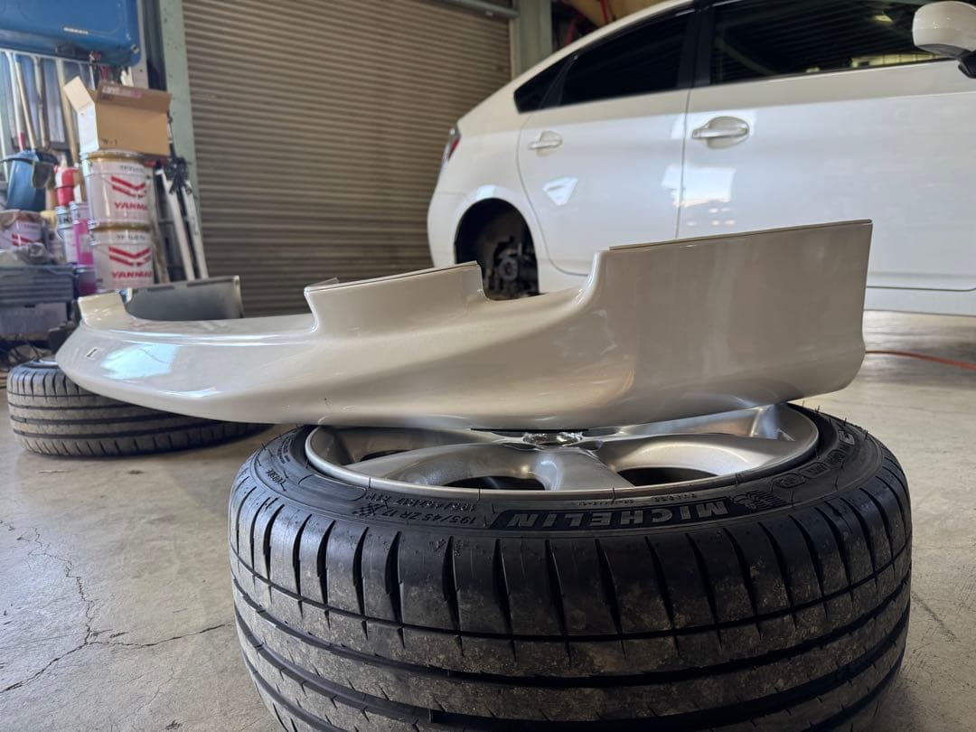 トヨタ 30プリウス前期モデリスタエアロ（フロント）